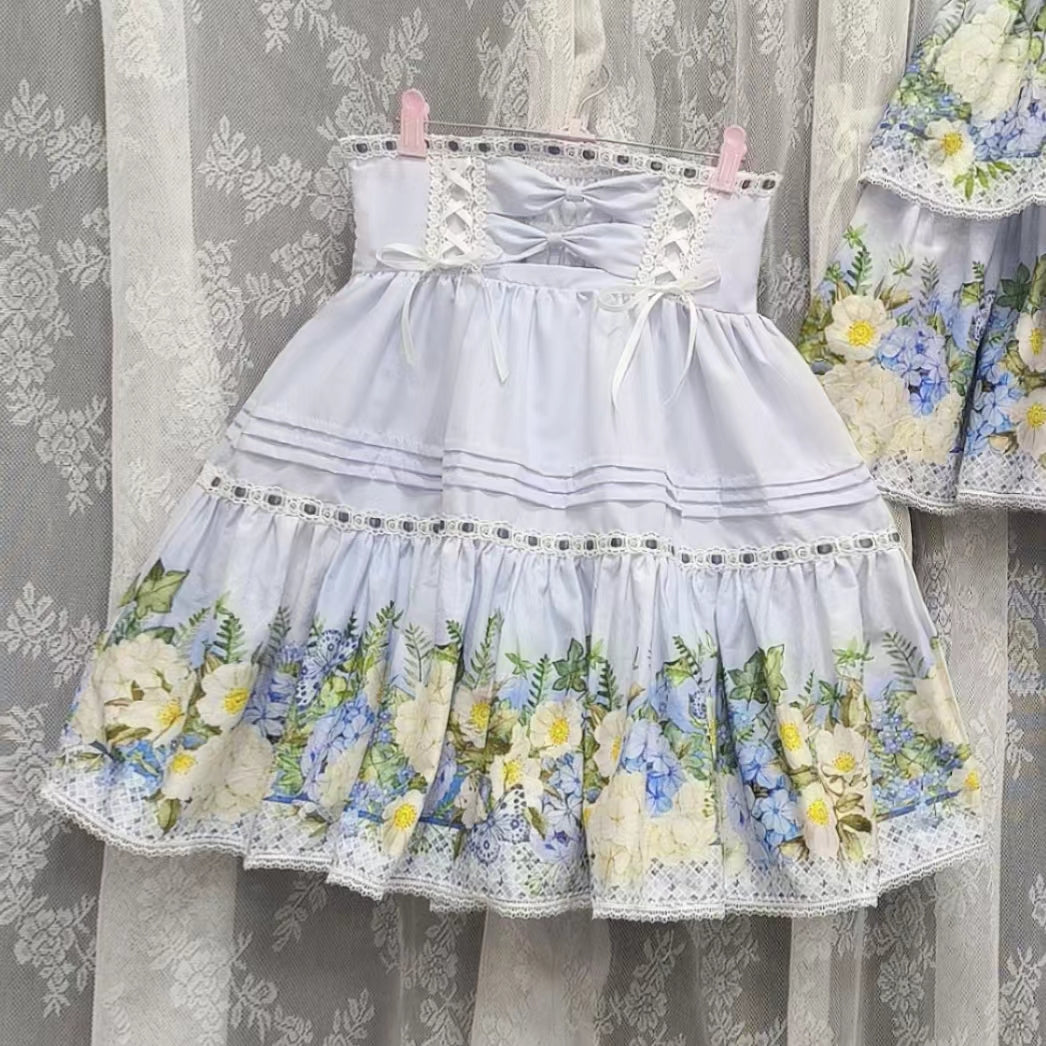 Bloom into elegance with this floral Lolita skirt, where vintage-inspired blossoms dance across a graceful A-line silhouette. The high-waist design accentuates your figure while the layered construction creates a light, airy volume perfect for spring gatherings. Delicate碎花印花 evokes the romance of a secret garden, crafted from premium fabric for both structure and comfort. Ideal for tea parties, garden events, or adding a touch of whimsy to everyday wear, this skirt celebrates the timeless beauty of nature t