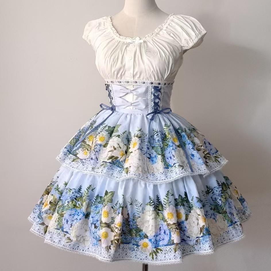 Bloom into elegance with this floral Lolita skirt, where vintage-inspired blossoms dance across a graceful A-line silhouette. The high-waist design accentuates your figure while the layered construction creates a light, airy volume perfect for spring gatherings. Delicate碎花印花 evokes the romance of a secret garden, crafted from premium fabric for both structure and comfort. Ideal for tea parties, garden events, or adding a touch of whimsy to everyday wear, this skirt celebrates the timeless beauty of nature t