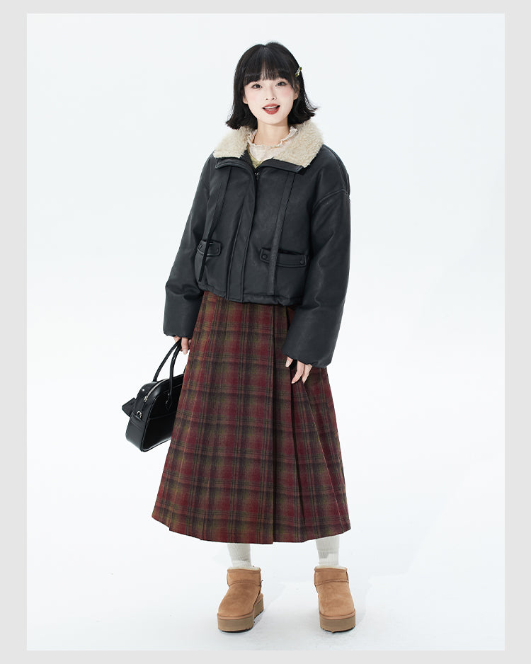 Embrace autumn’s warmth with this vintage-inspired red tartan skirt, crafted from soft wool blend fabric for cozy comfort. The classic A-line silhouette and gentle pleats create a flattering, relaxed fit, while the midi length adds timeless elegance. Perfect for pairing with sweaters or blouses, this skirt blends rustic charm with refined versatility. Ideal for crisp fall days, holiday gatherings, or adding a touch of nostalgic romance to your wardrobe. Designed for both style and substance, it invites you 