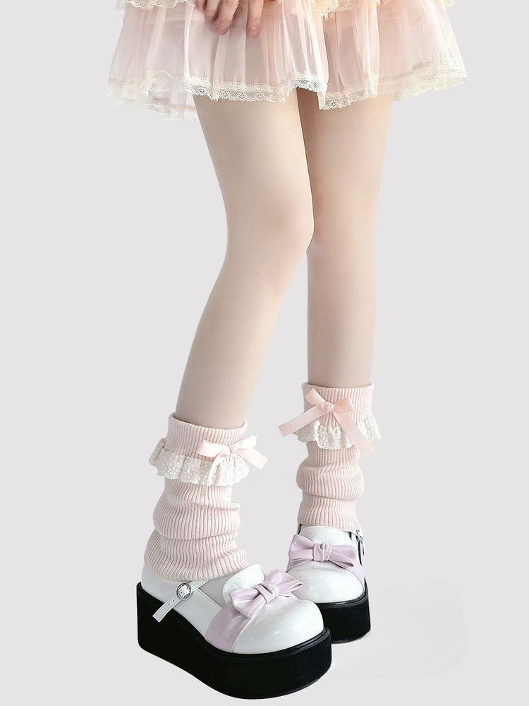 Design Concept:
Lolita Stockings Sweet Pearl Bow Knee-High Leg Warmers are designed with delicate pearl and bow accents, adding a charming and playful touch to any Lolita outfit. Crafted from soft, breathable fabric, these leg warmers provide a comfortable fit while maintaining a cute, feminine silhouette. Perfect for daily wear, tea parties, or casual Lolita gatherings, they pair beautifully with skirts, dresses, or layered outfits. Available in pink, white, black, and image color, these stockings are a 