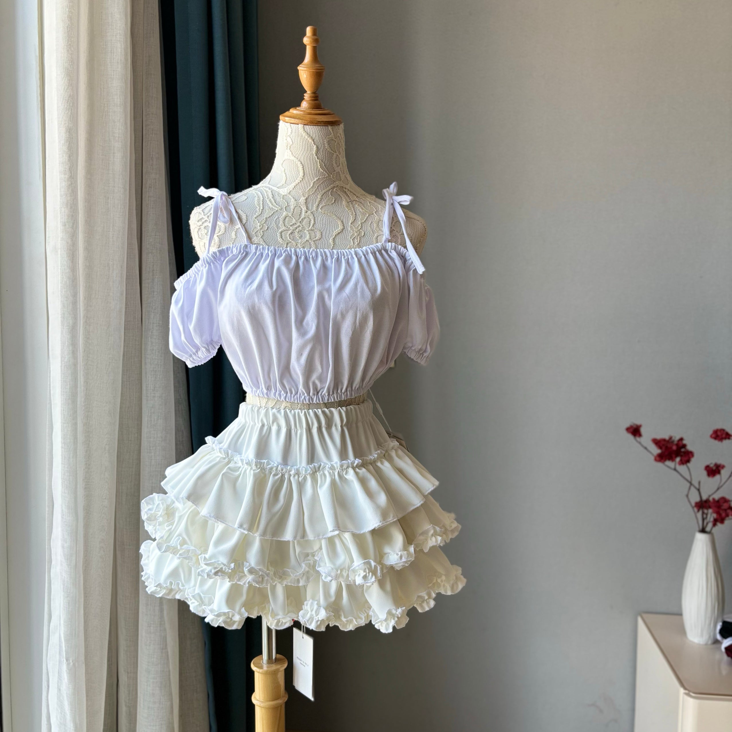 Petticoats Soft White Lolita Cake Layered Skirt with Pumpkin Shorts Petticoat Fluffy Mini Skirt