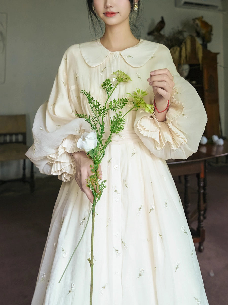 Design Concept:
This Classic Lolita dress in pristine white combines vintage elegance with playful charm. Featuring intricate embroidery on the bodice, delicate lantern sleeves, and a ribbon tie at the waist, the dress creates a refined yet whimsical silhouette. The puffed doll-style skirt adds volume and movement, making it perfect for daily wear, tea parties, or casual Lolita gatherings.