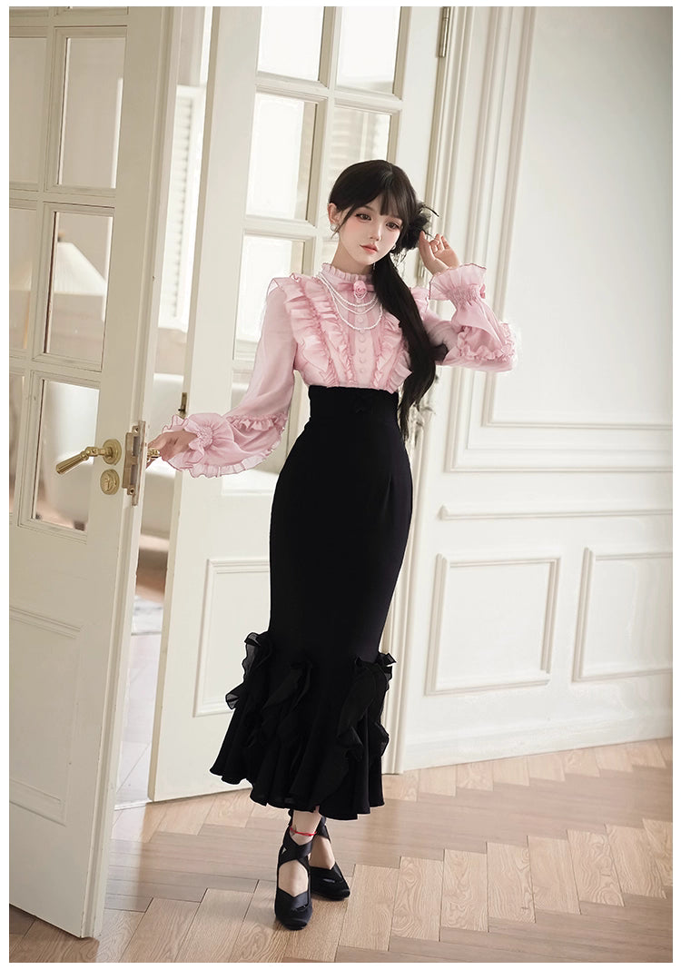 This Pink/Beige Faux Two-Piece Dress is designed with a slim-fit silhouette that enhances elegance and femininity. Featuring a flattering mermaid hem and delicate ruffle details, it creates graceful movement with every step. The clever faux two-piece design adds layering without bulk, achieving both sophistication and comfort. Perfect for autumn outings, gatherings, or daily wear, this dress offers a chic and figure-flattering style that blends modern elegance with seasonal charm.