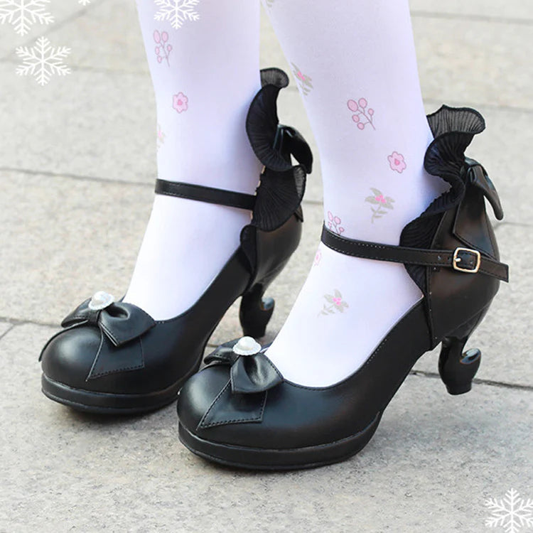 "Whimsical Ballet"&nbsp;— Inspired by the delicate charm of vintage ballet shoes and the playful energy of a candy carnival, these shoes blend soft textures with dreamy details. The combination of bows, laces, and ruffles creates a multidimensional sweet aesthetic, perfect for adding a fairy-tale touch to any Lolita coordinate.