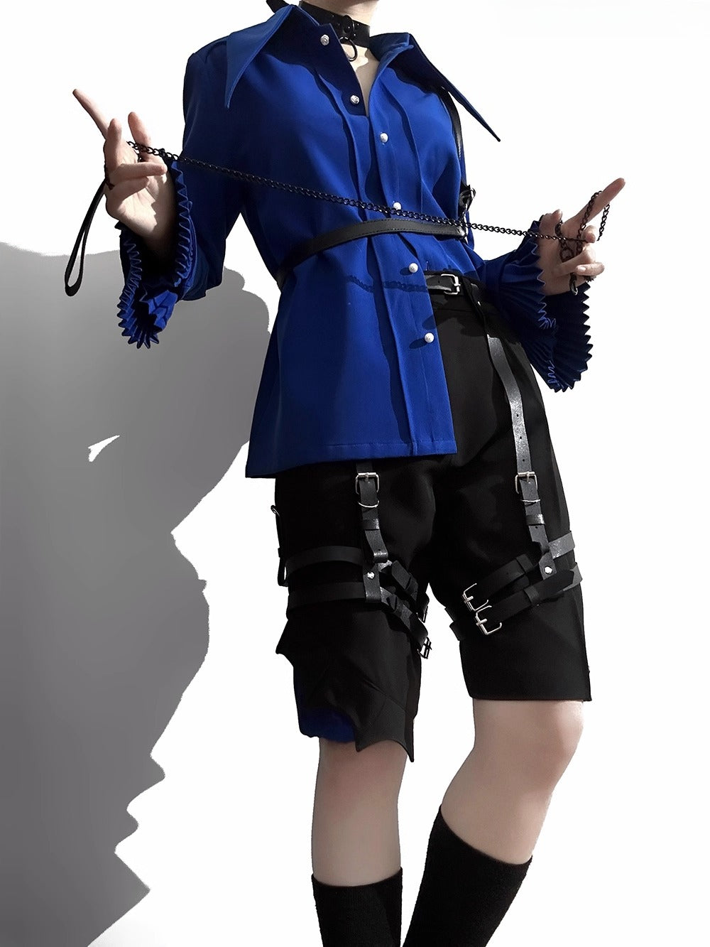 Design Concept:
This Lolita long-sleeve blouse comes in a refined white and Klein blue color combination, designed in a charming small prince style. Crafted for both comfort and elegance, it is suitable for both male and female Lolita enthusiasts. The tailored silhouette and classic design make it perfect for daily wear, tea parties, or casual Lolita gatherings.