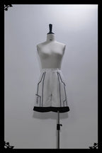 Design Concept:

These Ouji Fashion Lolita shorts in black and white feature a sleek, boyish design with a high waist for a comfortable and flattering fit. Crafted for both style and ease, the shorts are perfect for daily wear, casual outings, or themed Lolita looks. The versatile two-tone color scheme adds a touch of classic elegance while maintaining a modern, edgy aesthetic. Suitable for both male and female Lolita enthusiasts seeking a refined yet playful outfit staple.