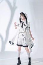 Design Concept:
Step into classic Ouji fashion with this white hooded Lolita cape. Crafted for both style and comfort, the cloak features a flowing silhouette and a versatile hood, perfect for layering over your favorite Lolita or Ouji outfits. Ideal for daily wear, casual outings, or tea parties, this elegant piece adds a refined, princely touch to your ensemble.