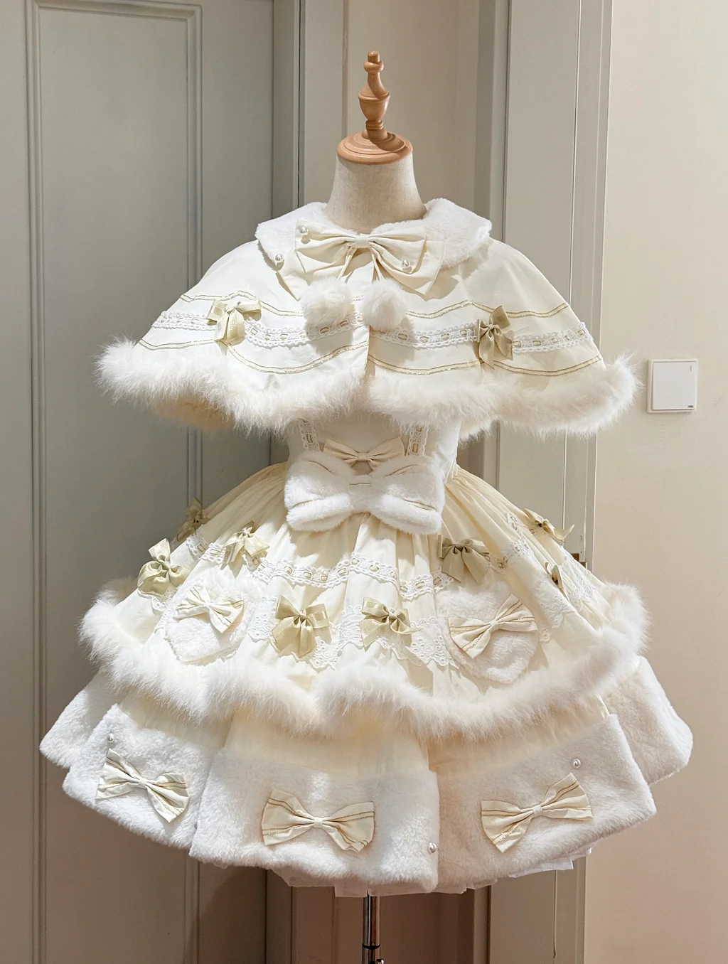 Sweet Lolita Autumn and Winter Apricot Doll Girl Sweet Woolen Cape JSK Cake Skirt Lolita Dress