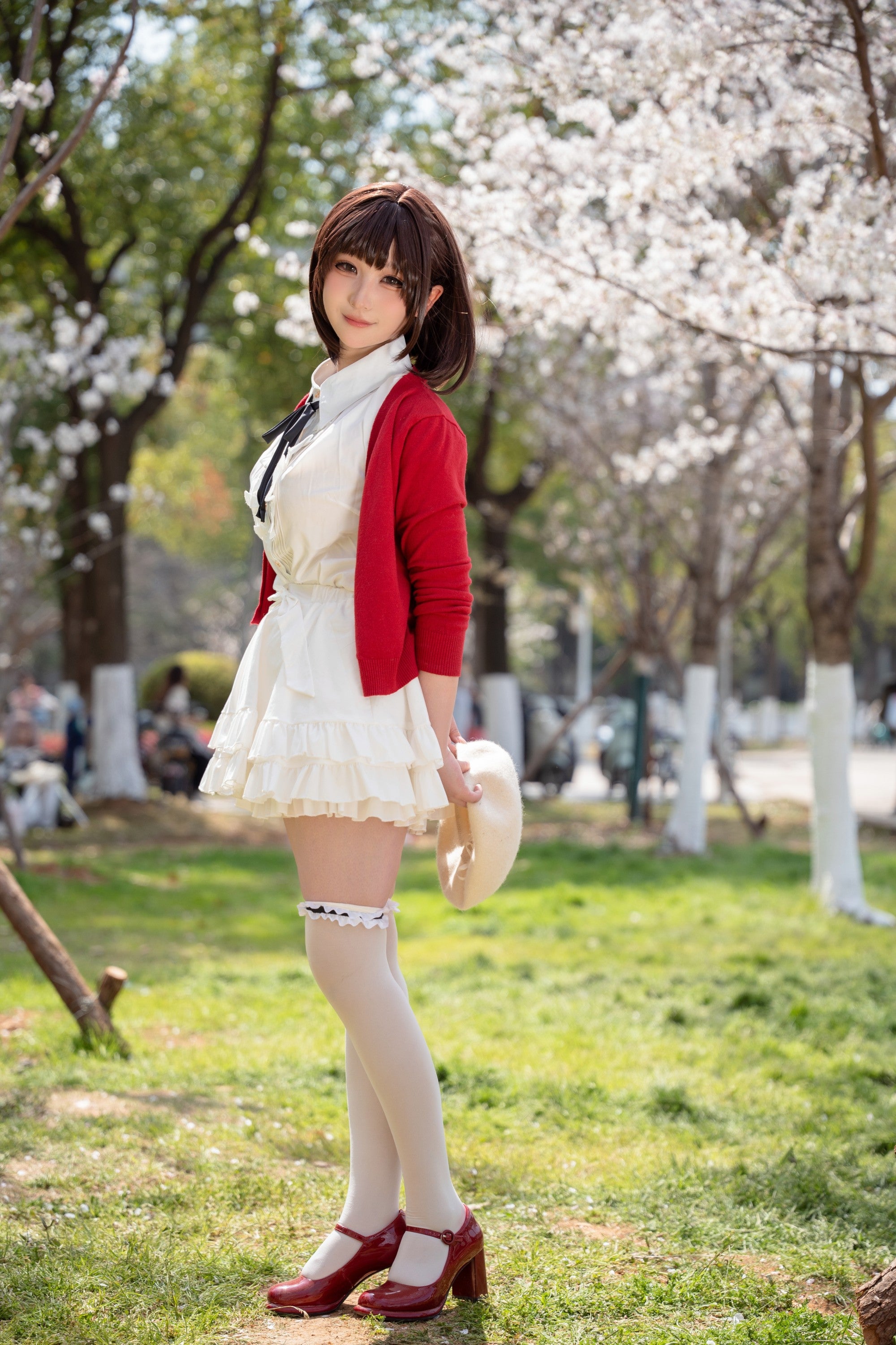 Faithfully recreates Kato Megumi's iconic look with breathable cotton for convention-ready comfort. The precise tailoring captures her subtle elegance while allowing freedom of movement. Designed for authenticity and wearability, this set brings the beloved character to life with practical attention to detail.