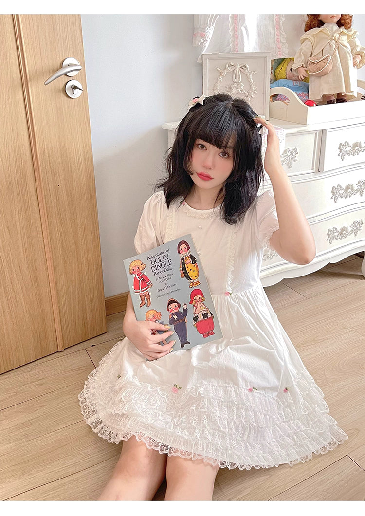 Design Concept:
This Sweet Lolita dress in pure white features delicate lace detailing along the hem and bodice, complemented by a tie-waist design that enhances a flattering silhouette. The puff sleeves add a charming, doll-like touch, creating a playful yet elegant look. Perfect for daily wear, tea parties, or casual Lolita gatherings, this dress brings a soft and feminine aesthetic to any occasion.