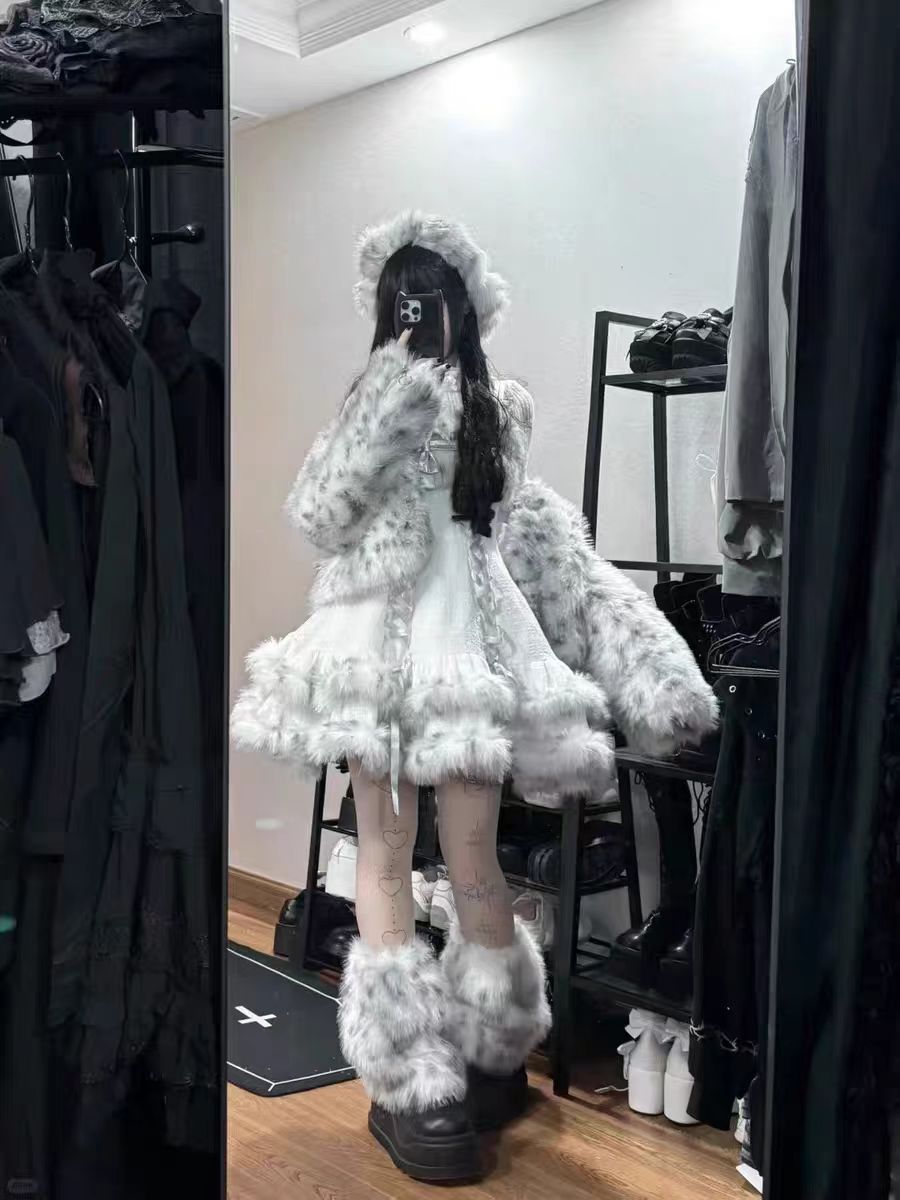 Sweet Lolita Winter Outfit Fluffy Warm Coat with Puffy Dress Skirt