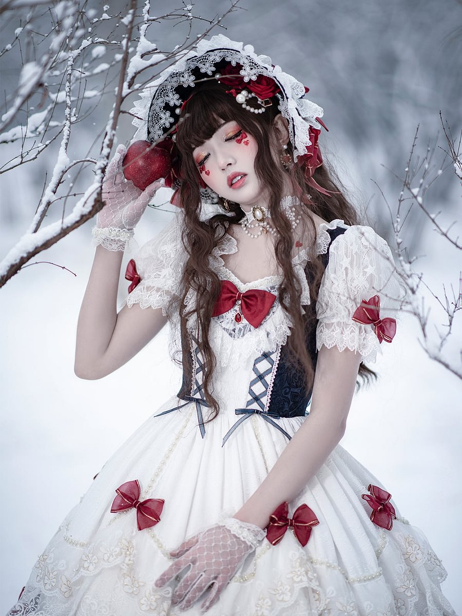 Sweet White Princess Dress Lolita Short Sleeve Short Lace Dress Bowknot