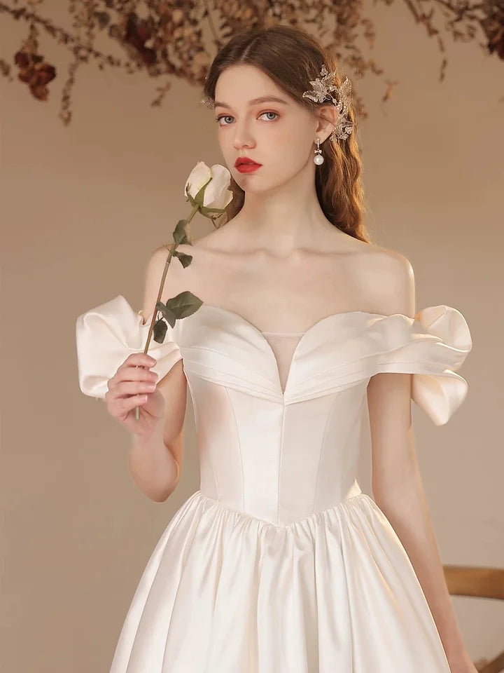 White Satin One Shoulder Wedding Dress Elegant Bridal Ball Gown Princess Dresses