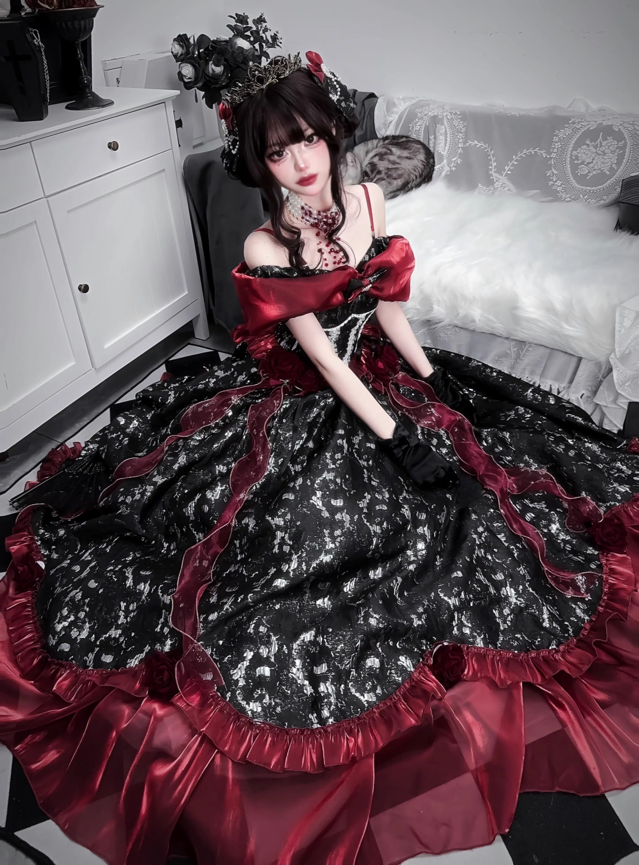 Black Red Gothic Lolita Off Shoulder Ball Gown Prom Evening Dress
