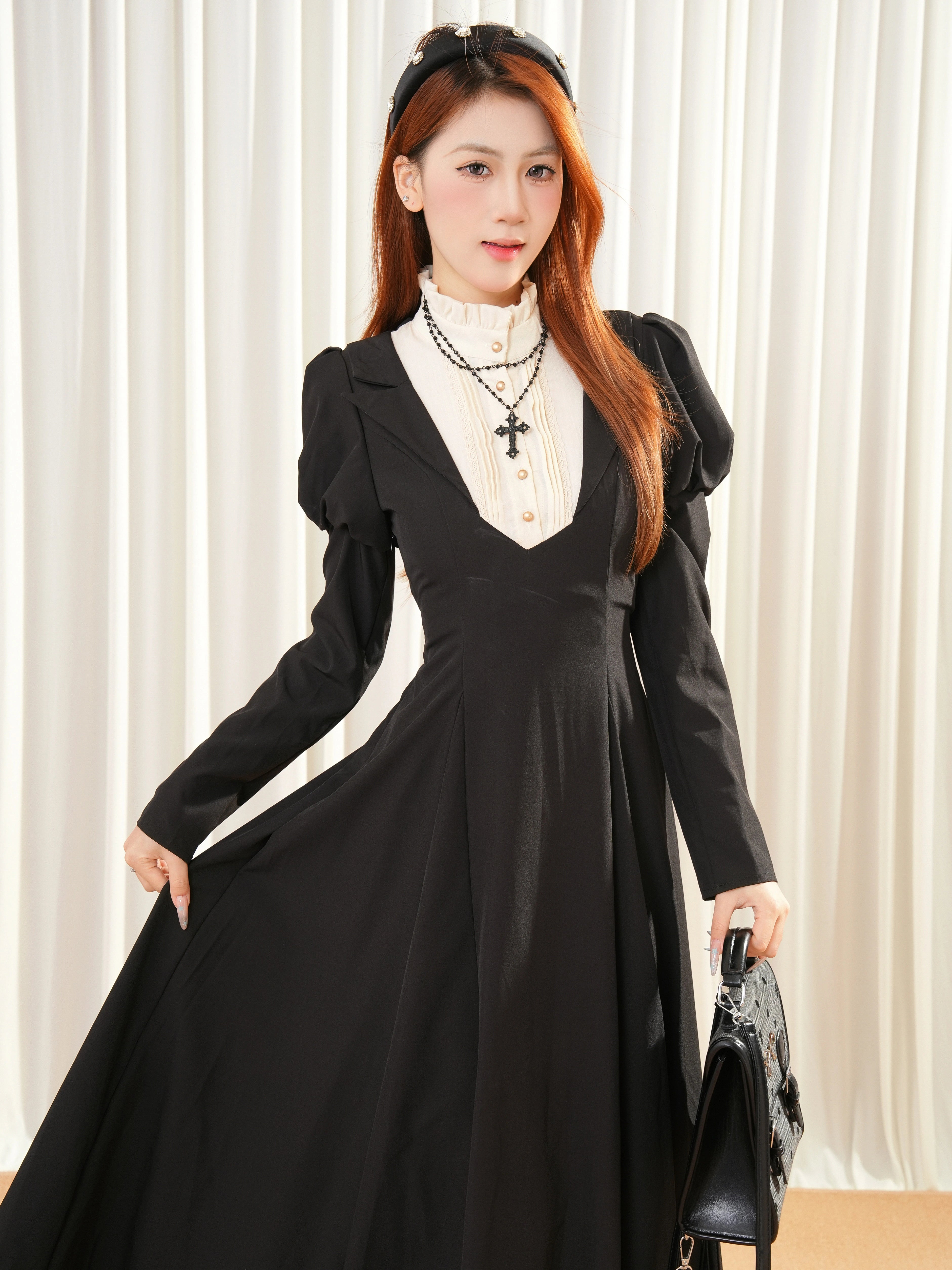 Design Concept:
This Gothic Lolita dress blends classic maid aesthetics with versatile daily wear. Crafted in black and white, the design features a soft, flowing fabric that drapes elegantly for both long-sleeve and short-sleeve options. Delicate details, such as subtle lace trims and a fitted waist, create a refined silhouette while maintaining comfort for everyday wear. Perfect for casual outings, tea parties, or themed gatherings, this dress captures the essence of soft Gothic elegance.