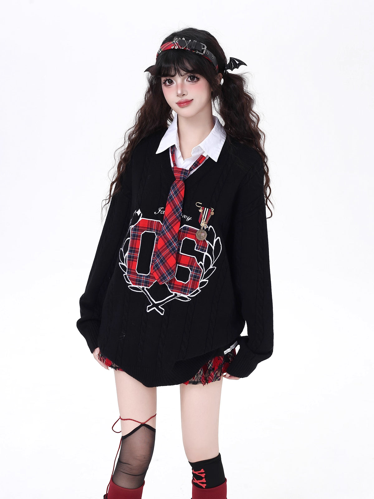 Design Concept:

This Lolita Blouses knit sweater combines classic collegiate charm with modern Sweet Lolita flair. Crafted in black and gray, the design features a two-layer faux-off-shoulder style with delicate embroidery along the neckline and cuffs. The loose fit ensures comfort for all-day wear, while the included tie adds a polished, school-inspired touch. Perfect for autumn casual outings, this sweater effortlessly blends cozy warmth with cute, playful style.