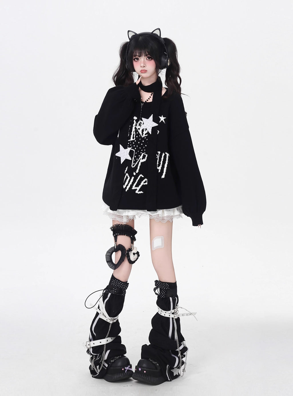 Design Concept:

This Lolita Blouses pullover sweater combines playful charm with cozy comfort, crafted in black and wine red with delicate polka dot and star patterns. Featuring a classic round neck and a loose, relaxed fit, it offers an effortlessly sweet aesthetic perfect for autumn and winter casual wear. Each sweater comes with a matching scarf, adding an extra layer of warmth and style to complete your Lolita-inspired look. Ideal for daily outings, meetups, or tea parties, this sweater blends cute des