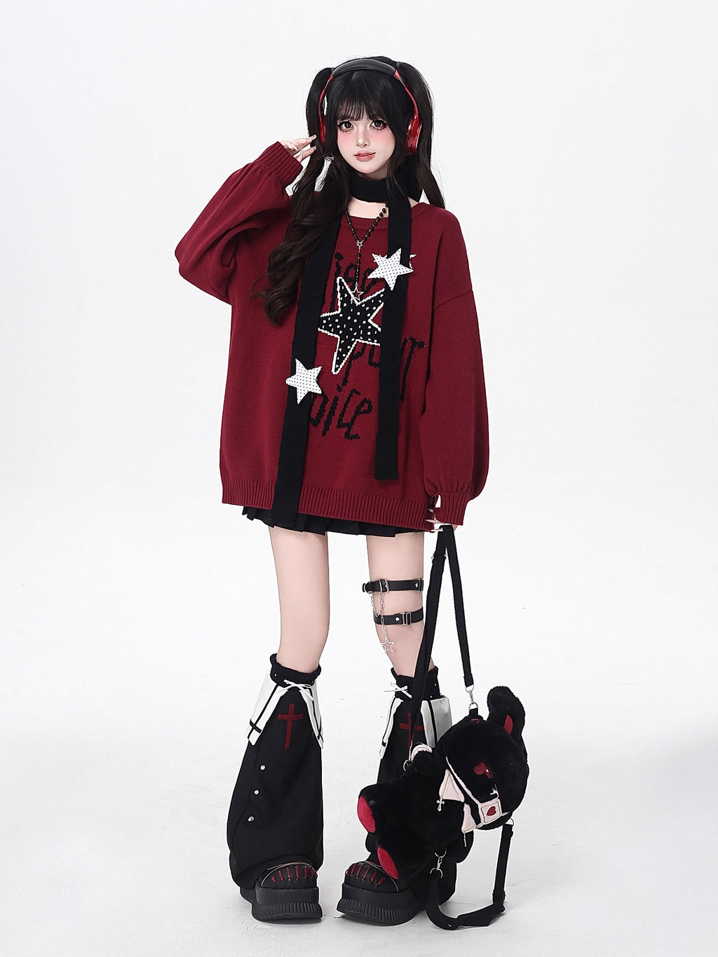 Design Concept:

This Lolita Blouses pullover sweater combines playful charm with cozy comfort, crafted in black and wine red with delicate polka dot and star patterns. Featuring a classic round neck and a loose, relaxed fit, it offers an effortlessly sweet aesthetic perfect for autumn and winter casual wear. Each sweater comes with a matching scarf, adding an extra layer of warmth and style to complete your Lolita-inspired look. Ideal for daily outings, meetups, or tea parties, this sweater blends cute des