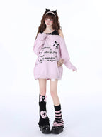Design Concept:
This Lolita blouse comes in pink, black, and gray, blending sweet aesthetics with a touch of edgy street style. Designed with an off-shoulder cut and distressed details, it brings a playful yet bold charm to autumn and winter outfits. The two-layered fake design adds depth and a casual layering effect without extra bulk, while the soft knit fabric ensures warmth and comfort. Perfect for both daily wear and street fashion, this loose-fit sweater captures a youthful, carefree vibe with a subtl