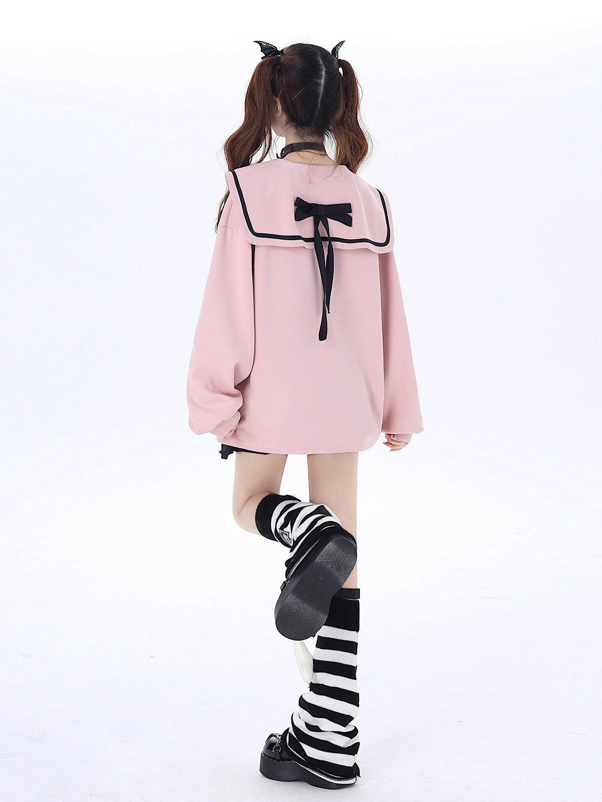 Design Concept:
This pink Lolita blouse captures a youthful and dreamy aesthetic with its charming sailor collar design, delicately embroidered with twinkling stars. Crafted in a loose fit for comfort and ease, the sweatshirt blends sweet and casual elements, making it perfect for spring and summer wear. The soft fabric and relaxed silhouette offer a versatile style, whether for daily outings, campus looks, or casual gatherings. A playful piece that balances sweetness with a light two-dimensional flair.