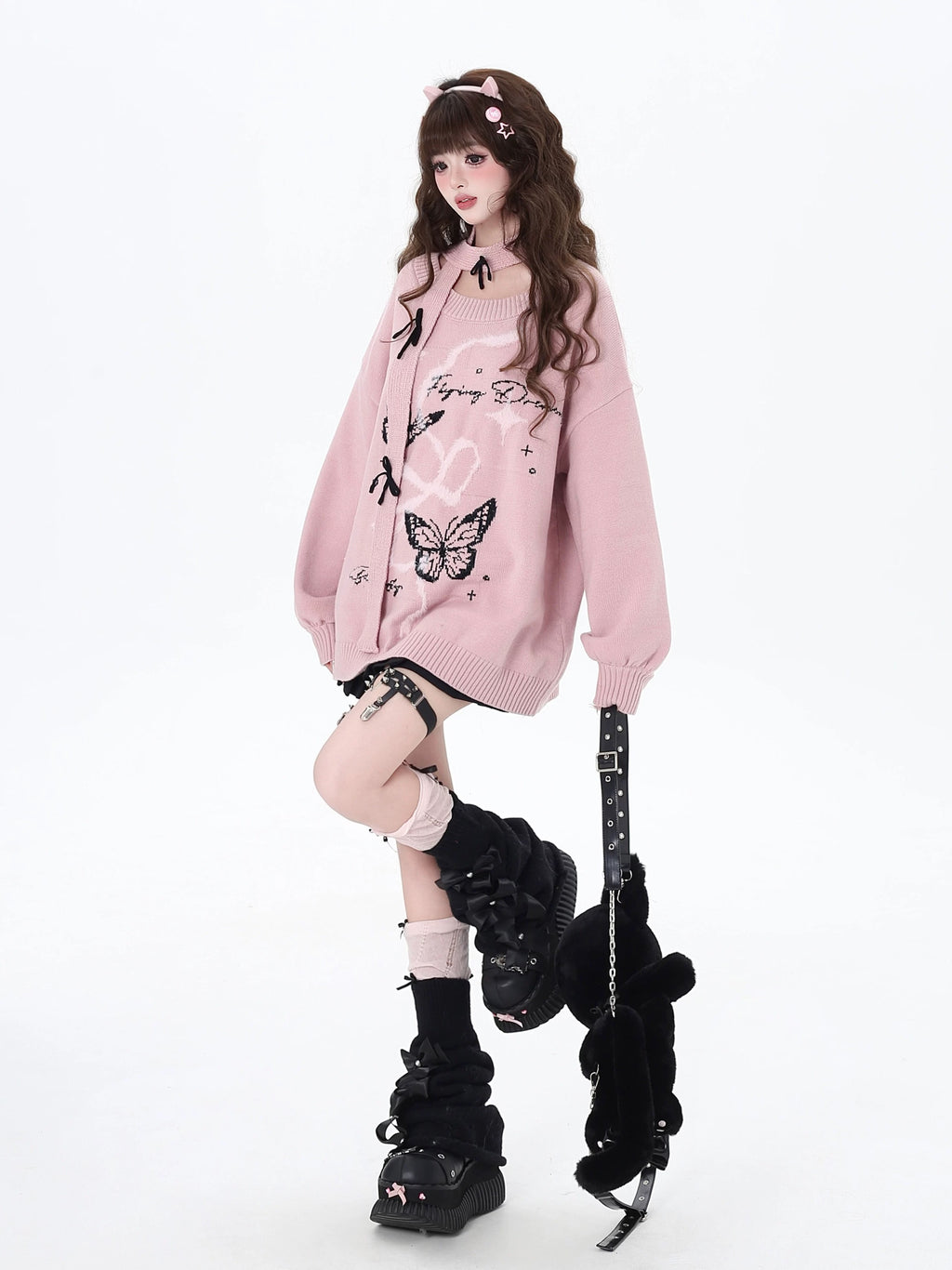 Design Concept:
This Lolita Blouses Pink Round Neck Knit Sweater combines sweet and playful aesthetics with cozy warmth, perfect for autumn and winter casual wear. Crafted in a soft pink knit, the design features a subtle off-shoulder detail that adds a touch of youthful charm. The sweater comes with a matching scarf, making it ideal for layering and adding a stylish accent to your outfit. Its loose fit ensures comfort while maintaining a cute and relaxed silhouette, perfect for daily wear, casual outings, 