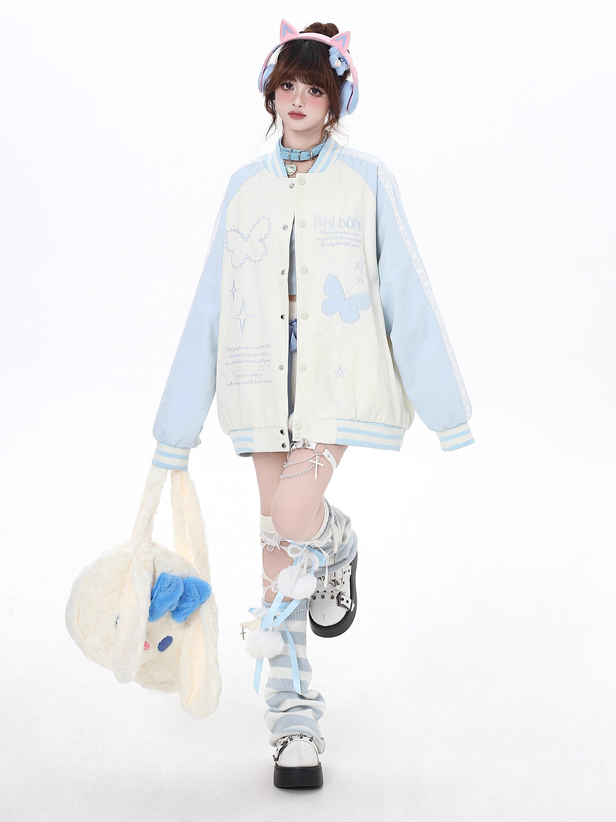 Design Concept:
This Lolita-inspired baseball jacket combines a sweet and playful aesthetic with casual comfort. Crafted in black and beige, the jacket features a subtle bow detail that adds a touch of charm to its relaxed silhouette. Perfect for spring outings, casual streetwear, or layering over cute outfits, it balances a sporty look with feminine Lolita flair. Its loose fit ensures comfort and versatility, making it an ideal choice for everyday wear or themed fashion.