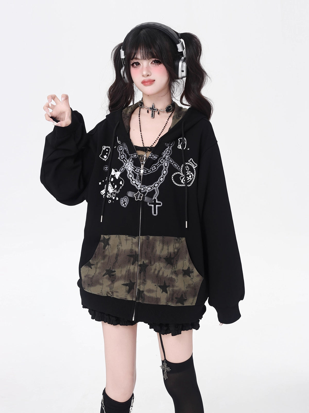 Design Concept:

This Lolita Coats hoodie combines a playful Gothic punk aesthetic with everyday comfort. Crafted in black and light gray, it features a charming cat print and a unique necklace detail that adds a subtle touch of whimsy. Designed for a loose fit, the hoodie offers relaxed wearability while maintaining a stylish silhouette. Perfect for autumn casual outings, this versatile piece pairs effortlessly with skirts, pants, or layered Lolita outfits, bringing a sweet yet edgy vibe to your streetwear