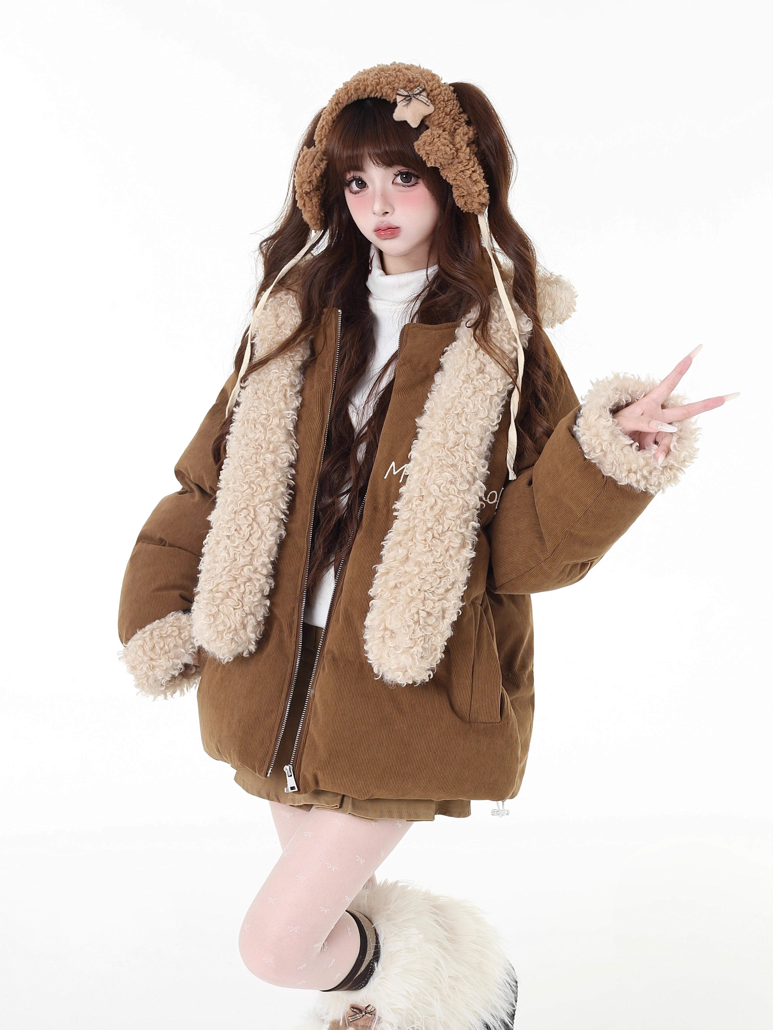 Design Concept:
This Lolita Coats fleece-lined hoodie combines playful charm with cozy warmth, crafted in black and pink with a soft, plush interior perfect for cooler days. The design features cute bunny ear accents and a relaxed loose fit, making it ideal for casual winter streetwear, daily outings, or themed photoshoots. Its sweet and youthful aesthetic pairs effortlessly with skirts, jeans, or layered outfits, offering both comfort and style for Lolita and Y2K fashion enthusiasts.