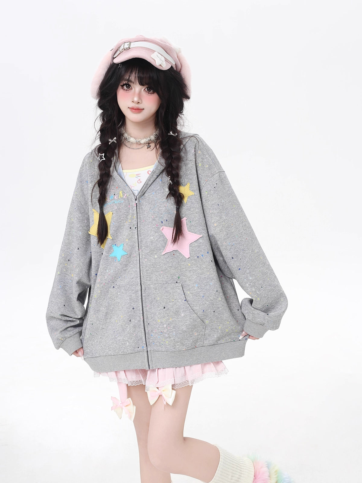 Design Concept:
This Lolita Coats hoodie sweatshirt comes in light gray and black, both designed with shimmering sequin fabric that sparkles subtly under the light. Featuring playful star patches and a cozy loose fit, the piece blends sweet-cool Lolita aesthetics with casual college style. The hood and soft fabric make it perfect for autumn wear, while the versatile design works effortlessly for daily outfits or laid-back gatherings. A stylish outerwear choice that adds both comfort and personality to your 