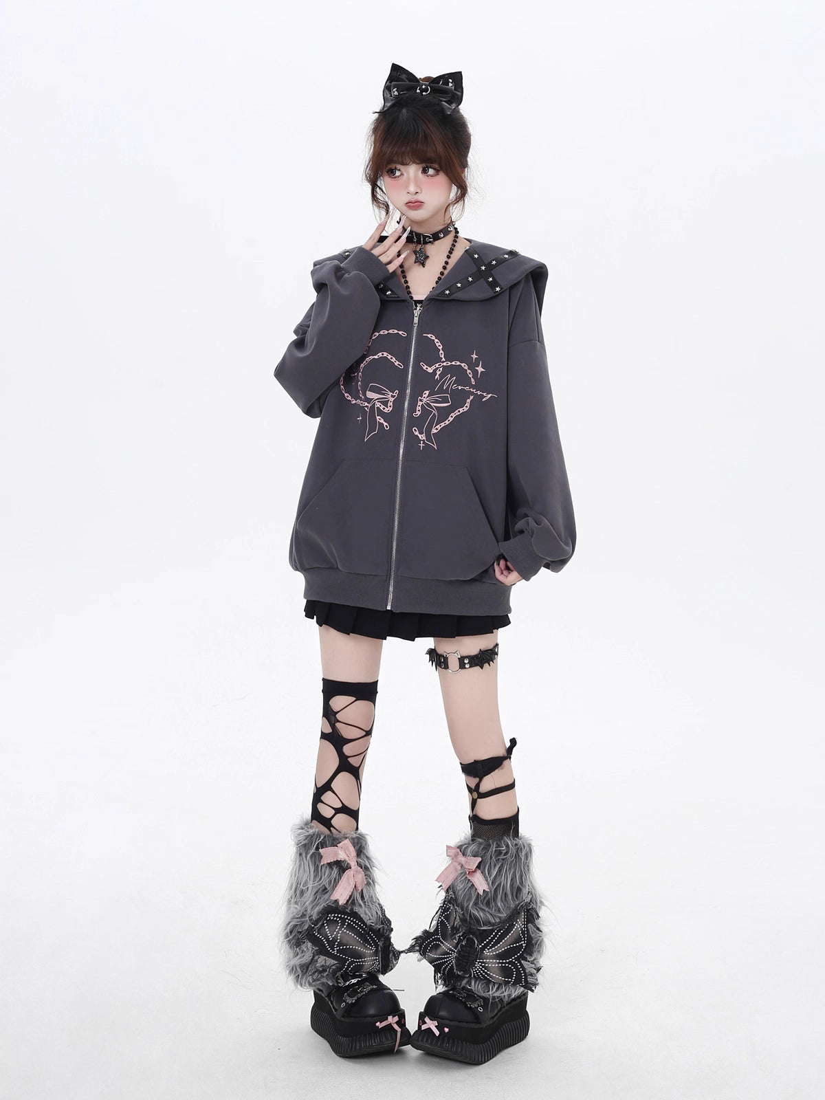 Design Concept:
This Lolita Coats hoodie features a playful Japanese sailor collar design in soft pink and gray tones, perfect for adding a touch of cute subculture style to your spring wardrobe. Crafted for comfort and casual wear, it offers a loose fit that allows for easy layering, while the hood adds practicality and charm. Ideal for daily streetwear or casual outings, this lightweight outerwear combines a unique aesthetic with everyday functionality, making it a versatile piece for any Lolita or casual