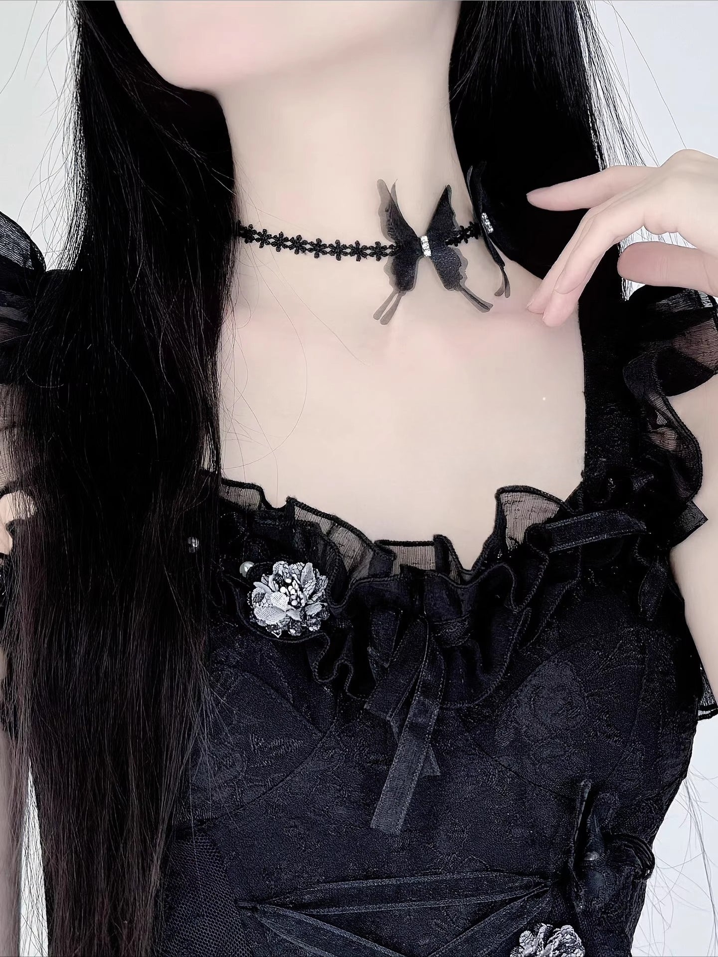 Design Concept：


This Lolita lace choker features a delicate butterfly design, available in both black and white. The short collar style adds a subtle yet elegant touch to your neckline, perfect for a pure and sexy Lolita aesthetic. Crafted with soft, comfortable lace, it is ideal for accessorizing dresses, blouses, or cosplay outfits, enhancing your feminine and whimsical style.