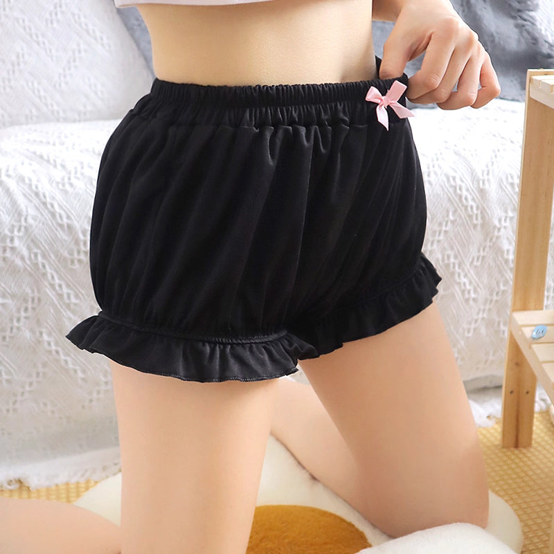 Design Concept:
These Lolita shorts are crafted for both style and comfort, available in black and white. Made with soft, breathable cotton, they feature a high waist and a delicate bow detail, providing a cute and elegant look while ensuring coverage and ease of movement. Perfect as a daily wear bottom or as part of a Lolita or cosplay outfit, they combine practicality with whimsical charm.