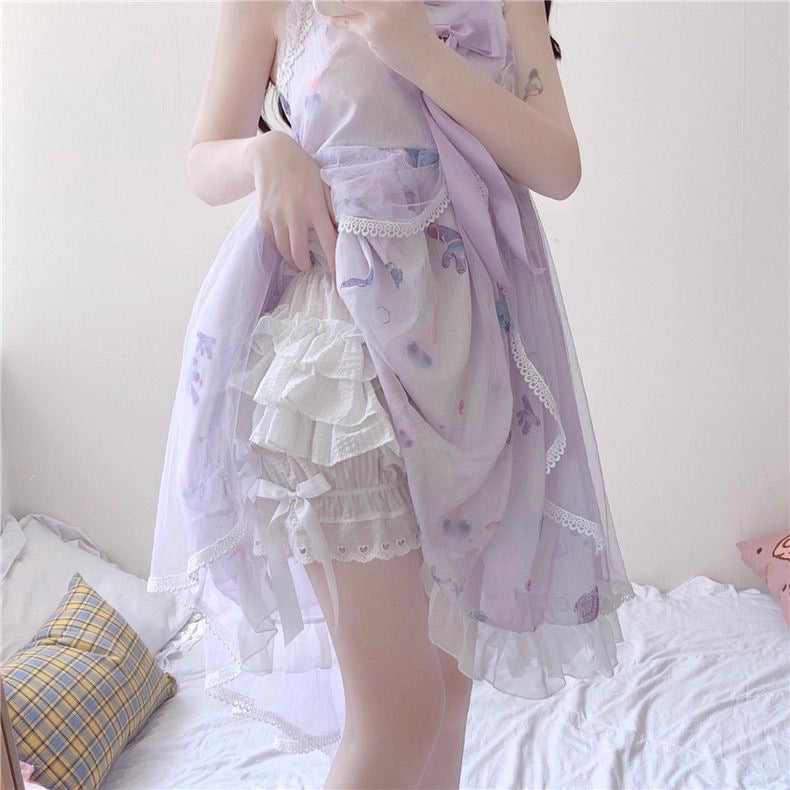 Design Concept:
These Lolita shorts are designed as anti-exposure bloomers, crafted in a soft multi-color fabric inspired by cake skirt layers. Featuring delicate lace trim and a comfortable elastic waistband, they provide both style and modesty under your Lolita skirts. Perfect for daily wear, Lolita gatherings, or adding extra flair and security to your outfit.
