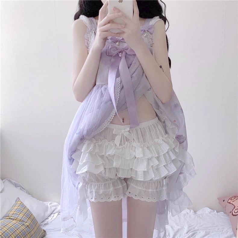 Design Concept:
These Lolita shorts are designed as anti-exposure bloomers, crafted in a soft multi-color fabric inspired by cake skirt layers. Featuring delicate lace trim and a comfortable elastic waistband, they provide both style and modesty under your Lolita skirts. Perfect for daily wear, Lolita gatherings, or adding extra flair and security to your outfit.