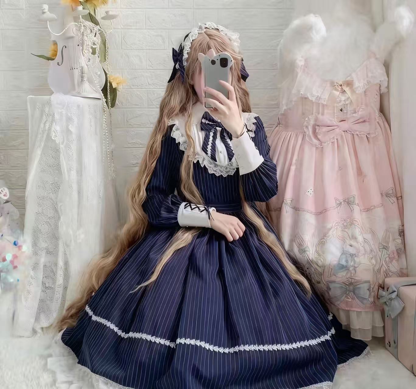 Design Concept:

This Maid Outfit charming cute elegant classic Lolita OP dress offers a refined and playful look, perfect for themed events or daily Lolita fashion. The design balances elegance with sweetness, creating a versatile piece for various occasions. Product Details: The product includes one OP dress available in four beautiful colors — green, red, black, and blue — allowing for multiple styling options to suit different tastes.