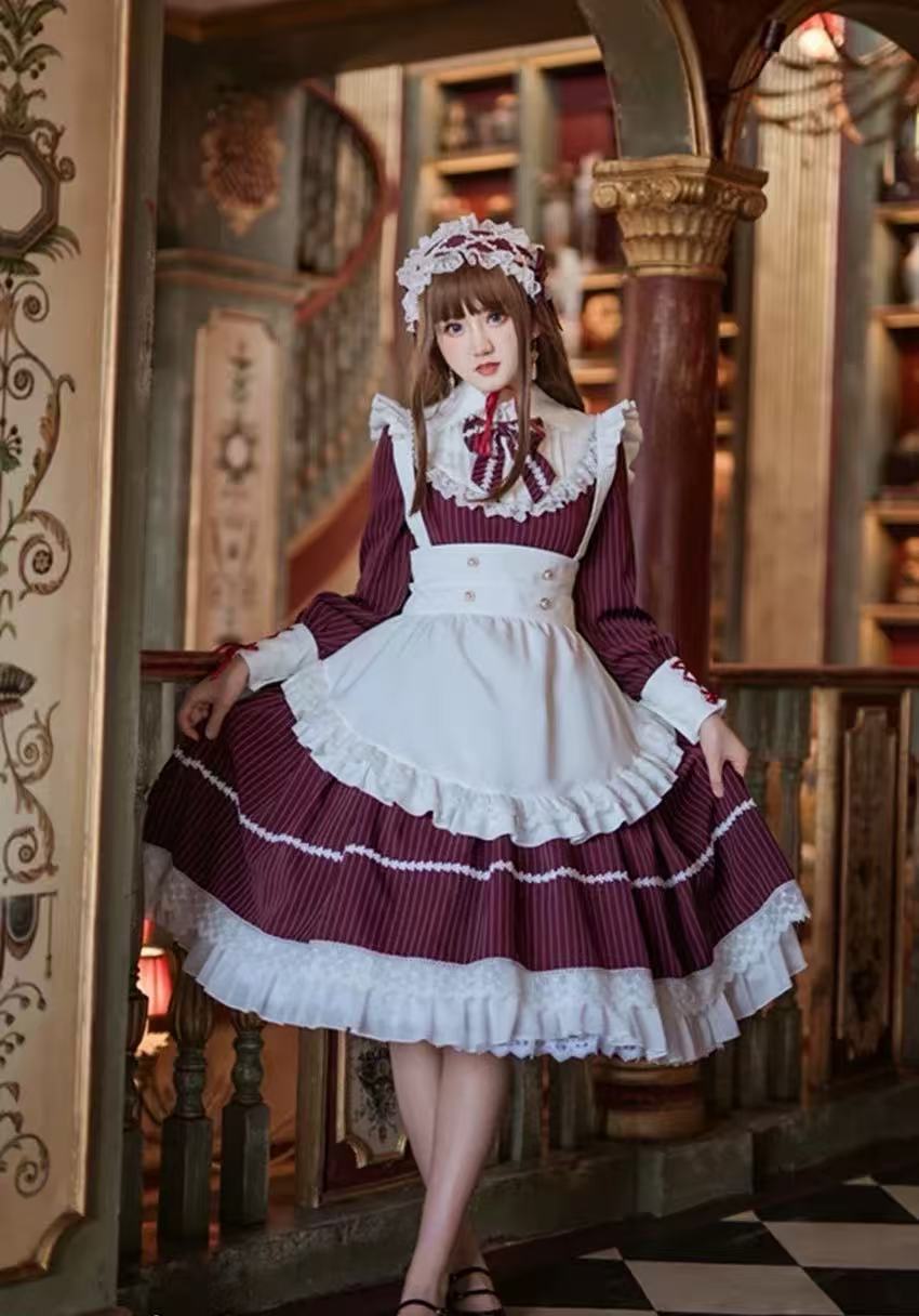 Design Concept:

This Maid Outfit charming cute elegant classic Lolita OP dress offers a refined and playful look, perfect for themed events or daily Lolita fashion. The design balances elegance with sweetness, creating a versatile piece for various occasions. Product Details: The product includes one OP dress available in four beautiful colors — green, red, black, and blue — allowing for multiple styling options to suit different tastes.
