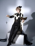 Design Concept:
These black Lolita trousers are designed in a classic prince-style, offering a boyish yet refined silhouette. Made for both comfort and style, they feature a straight-leg cut that pairs effortlessly with Lolita blouses or cloaks. Perfect for daily wear, tea parties, or themed gatherings, the versatile dark color ensures a polished and elegant look.