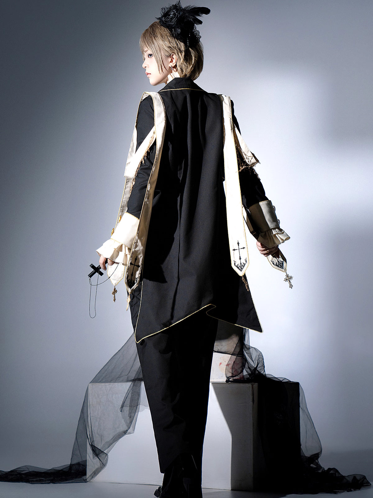 Design Concept:
Step into a world of regal elegance with this Lolita coat in deep blue, inspired by vintage European royal court fashion. Crafted with attention to detail, the coat features a structured silhouette with classic prince-style elements and a flowing cape, perfect for adding a noble touch to your Lolita or cosplay ensemble. Ideal for daily wear, tea parties, or special themed events, this coat effortlessly combines historical charm with modern Lolita aesthetics.