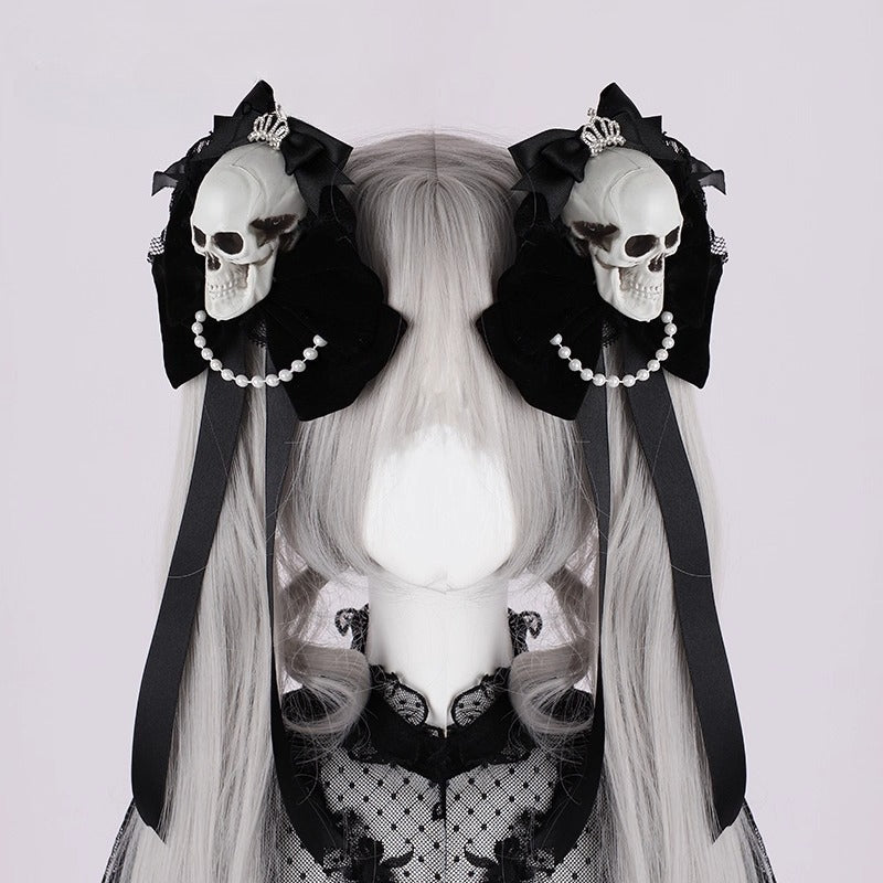 Design Concept:
This Gothic Lolita hair accessory collection embraces the eerie charm of a dark bride, blending spooky Halloween aesthetics with refined Gothic elegance. Crafted in classic black tones, each piece is adorned with delicate details that highlight the mysterious beauty of a skull bride. The veil-like accents and bow elements enhance the otherworldly yet graceful style, making it perfect for cosplay, Halloween parties, or dark-themed fashion looks. As a presale product, it offers an exclusive op