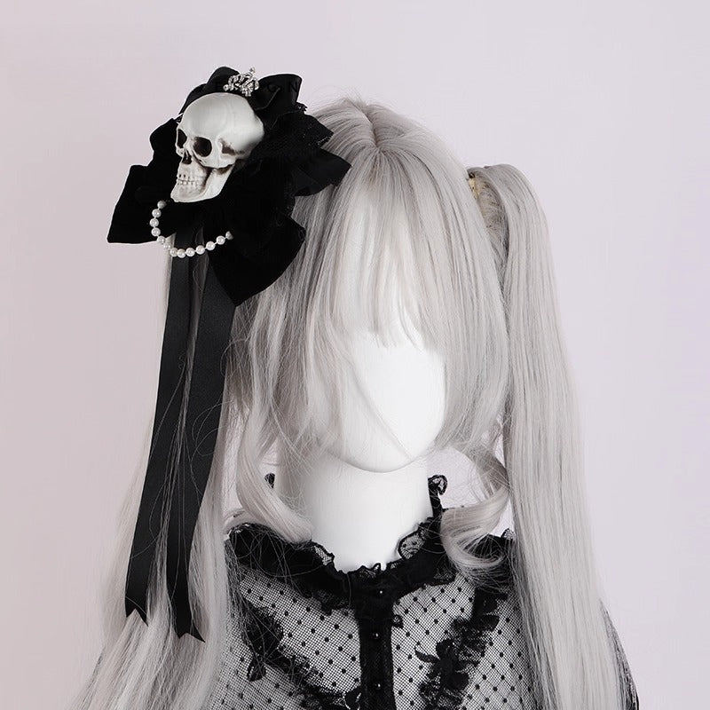 Design Concept:
This Gothic Lolita hair accessory collection embraces the eerie charm of a dark bride, blending spooky Halloween aesthetics with refined Gothic elegance. Crafted in classic black tones, each piece is adorned with delicate details that highlight the mysterious beauty of a skull bride. The veil-like accents and bow elements enhance the otherworldly yet graceful style, making it perfect for cosplay, Halloween parties, or dark-themed fashion looks. As a presale product, it offers an exclusive op