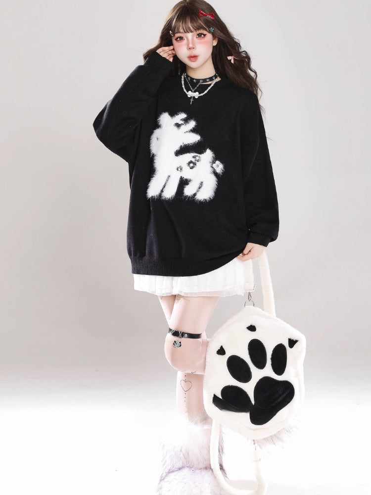 Description:
Elevate your wardrobe with the Lolita Blouse Red Black Embroidered Fluffy Knit Pullover Sweater, a cozy yet stylish piece that captures the festive Lolita aesthetic. Crafted from soft, plush mink-like yarn, this sweater offers both warmth and comfort while maintaining a lightweight feel. The charming embroidered details on the front add a touch of elegance, blending festive flair with everyday versatility.