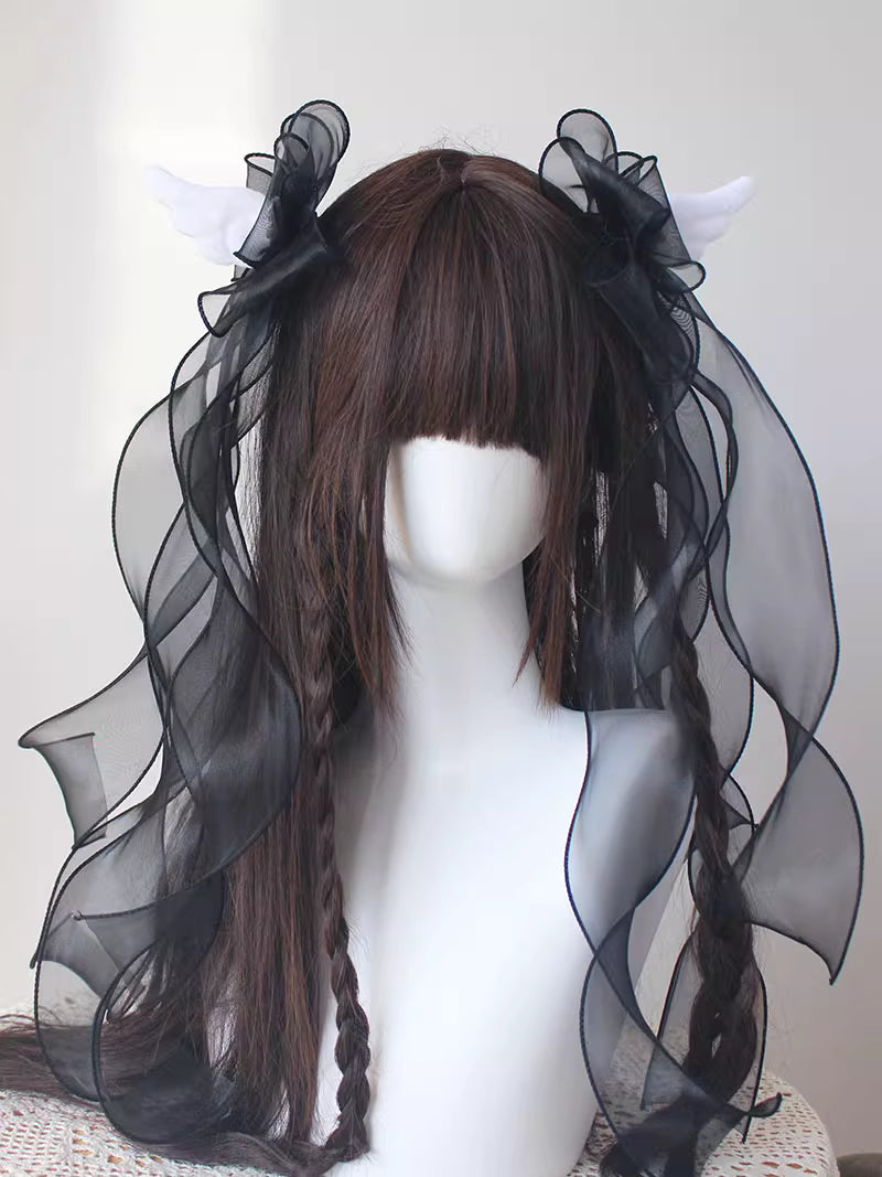Design Concept
This Gothic Black Angel Wing Hair Clip blends dark elegance with a touch of Y2K Shibuya-style cuteness. Inspired by the mysterious beauty of fallen angels, the design features delicate angel wings crafted to enhance both gothic and kawaii fashion styles. Perfect for Lolita, alternative fashion, or themed parties, this piece adds a bold yet playful statement to any hairstyle.This product is a presale item and is available in seven different colors, allowing for versatile styling and personal e