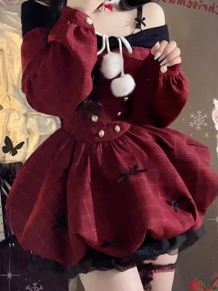Design Concept:
Celebrate festive occasions in style with this Sweet Lolita off-shoulder dress in a rich red hue. The long sleeves and flared silhouette create a charming and elegant look, while the high-quality fabric ensures comfort and a graceful drape. Perfect for birthday parties, New Year celebrations, or any special event where a cute and refined Lolita aesthetic is desired.